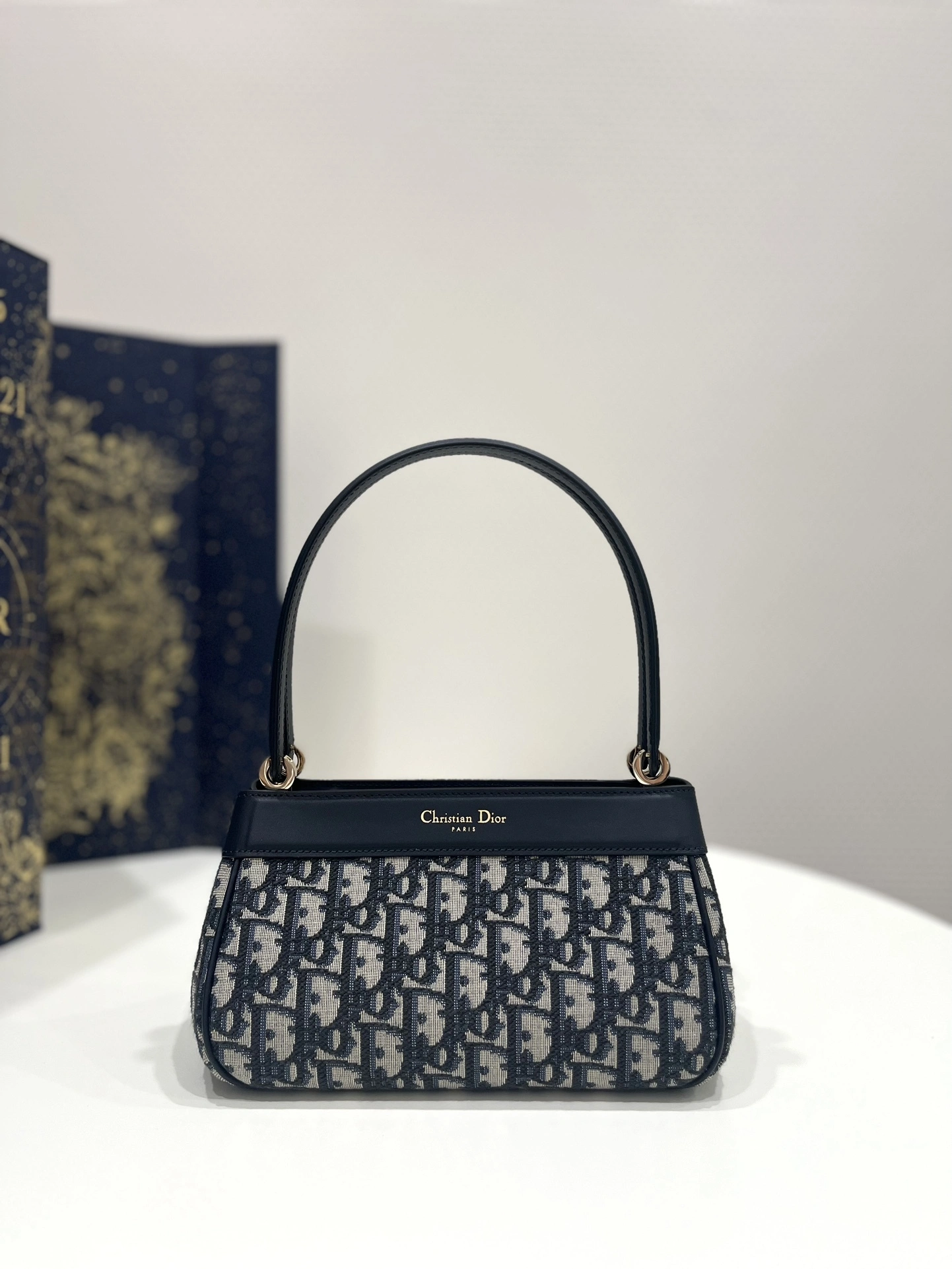 MOMO-- M1844OTZQ-M928 high quality version item：C-B007F1826R