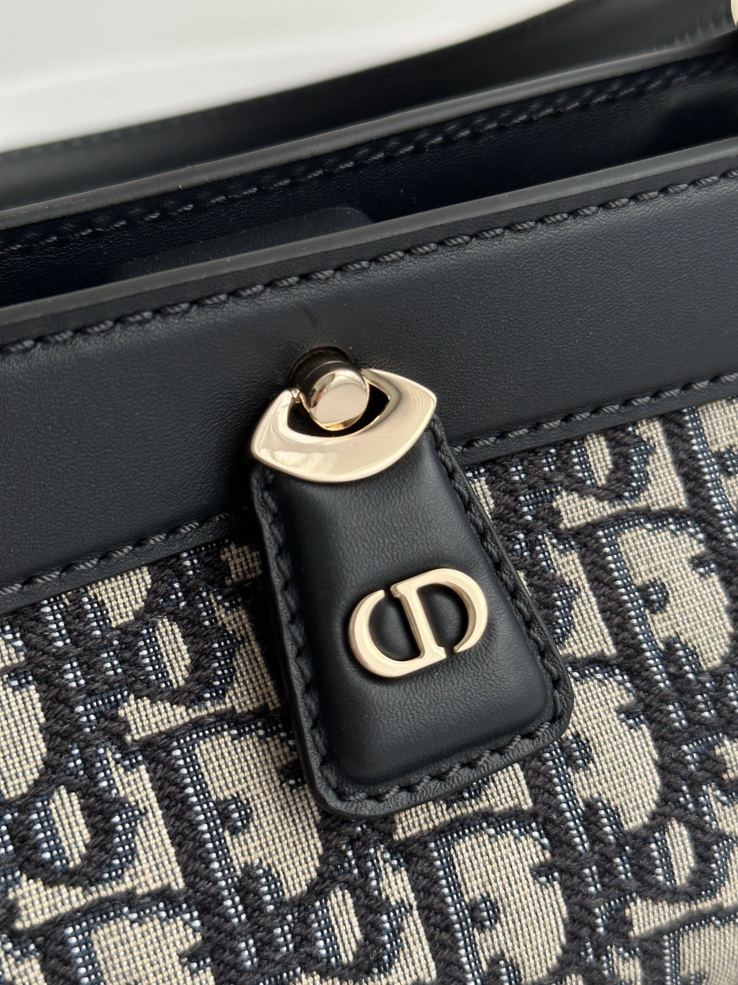 MOMO-- M1844OTZQ-M928 item:D-B000A1579