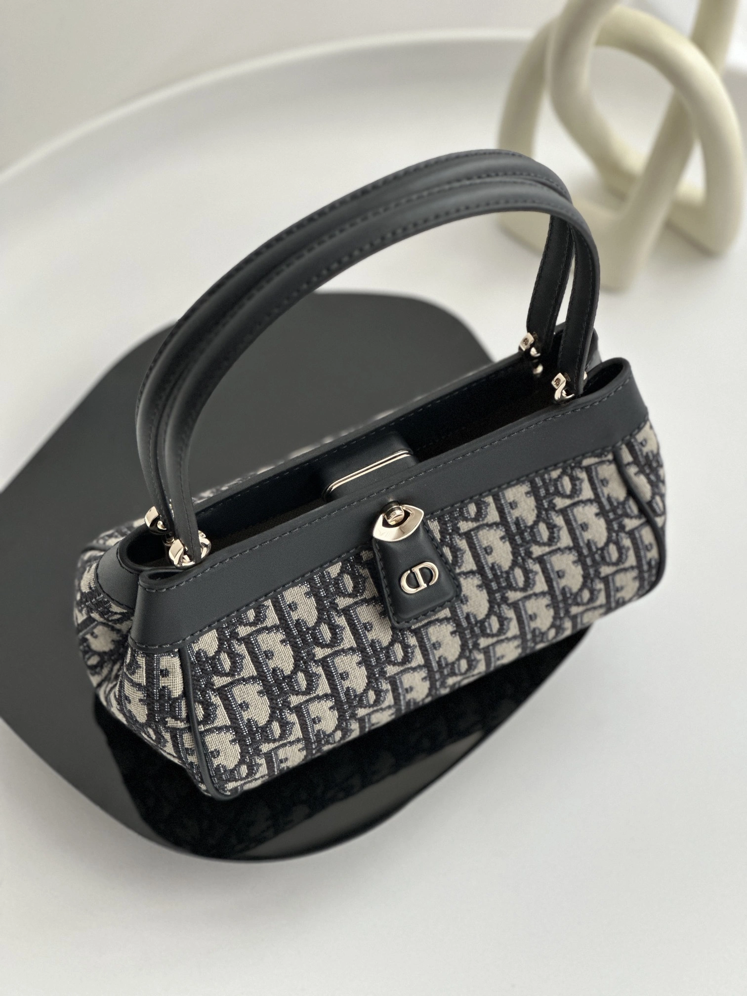 MOMO-- M1844OTZQ-M928 item:D-B000A1579