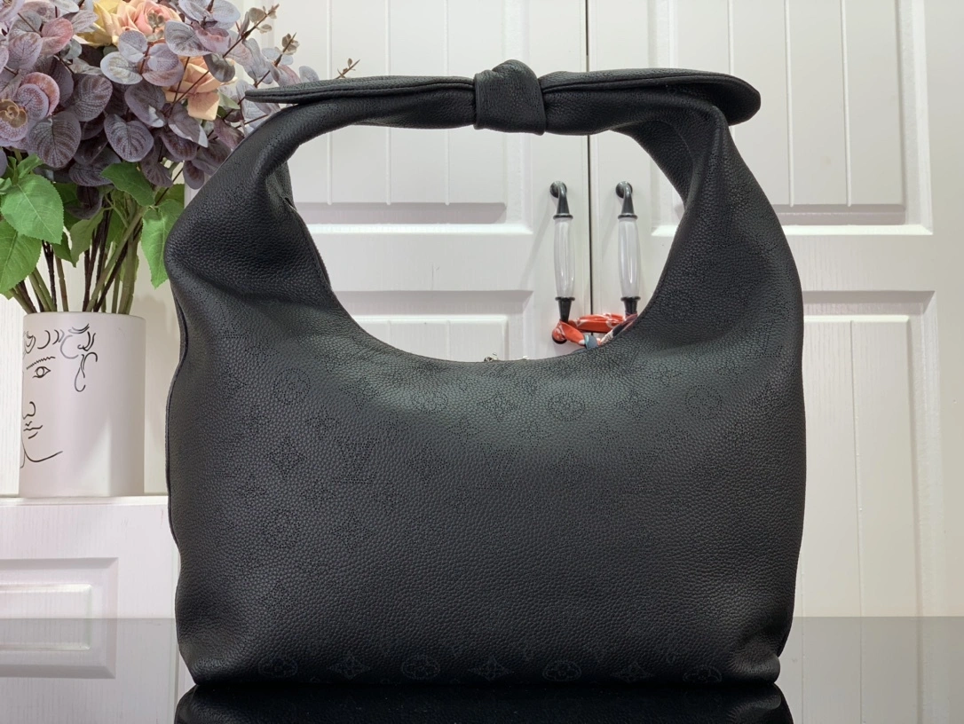 MOMO-- M20788 high quality version item：C-B063G2147R