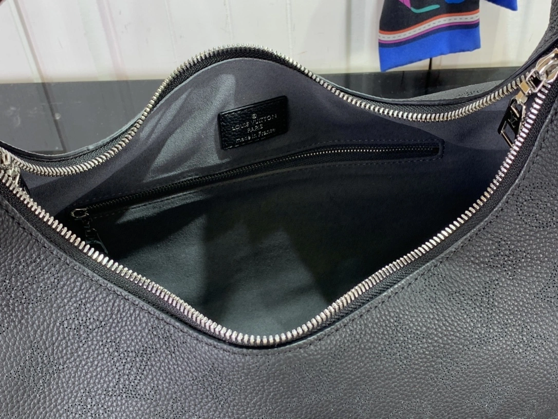 MOMO-- M20788 high quality version item：C-B063G2147R
