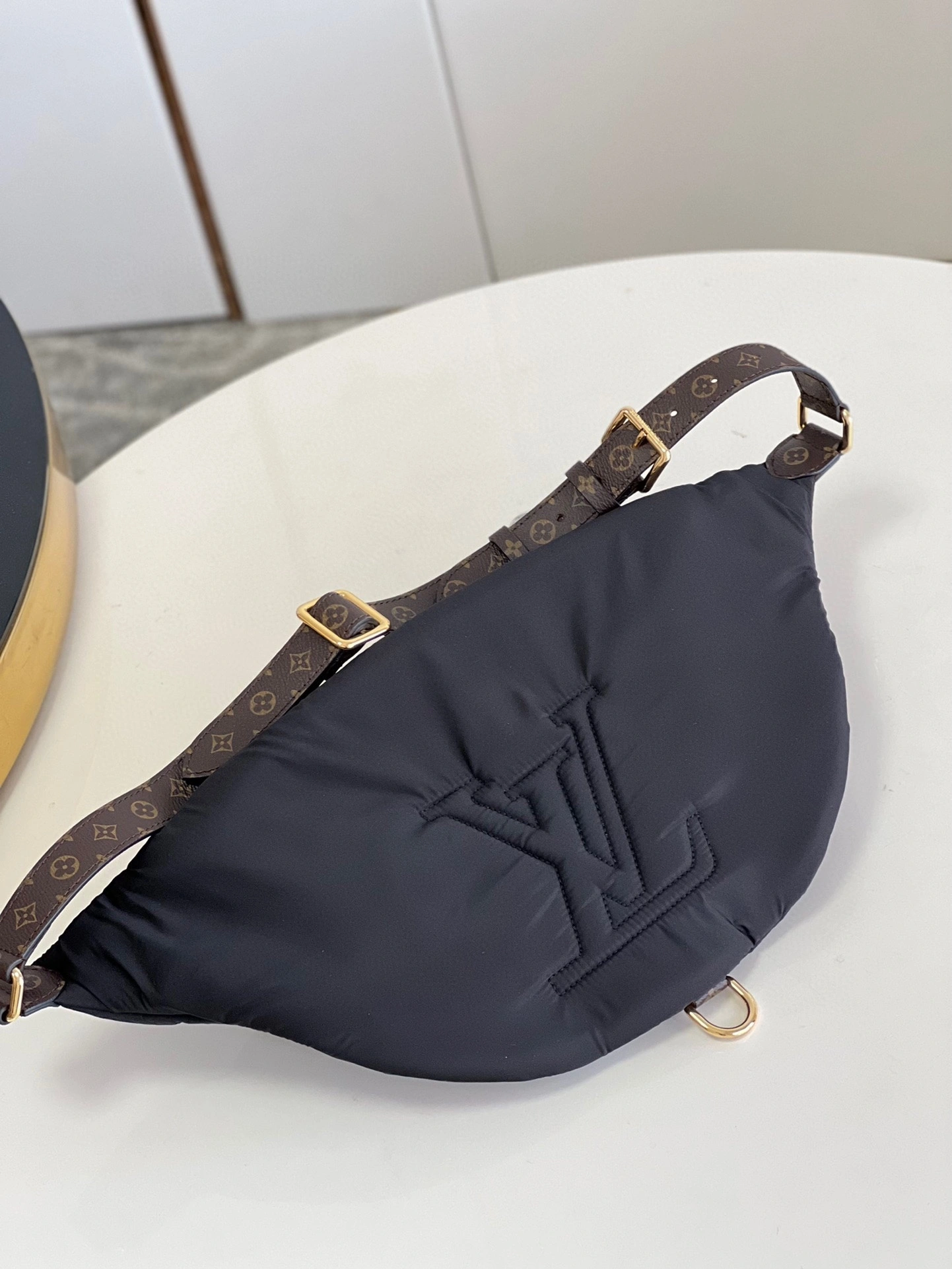 MOMO-- M20971 item：C-B788F0947R