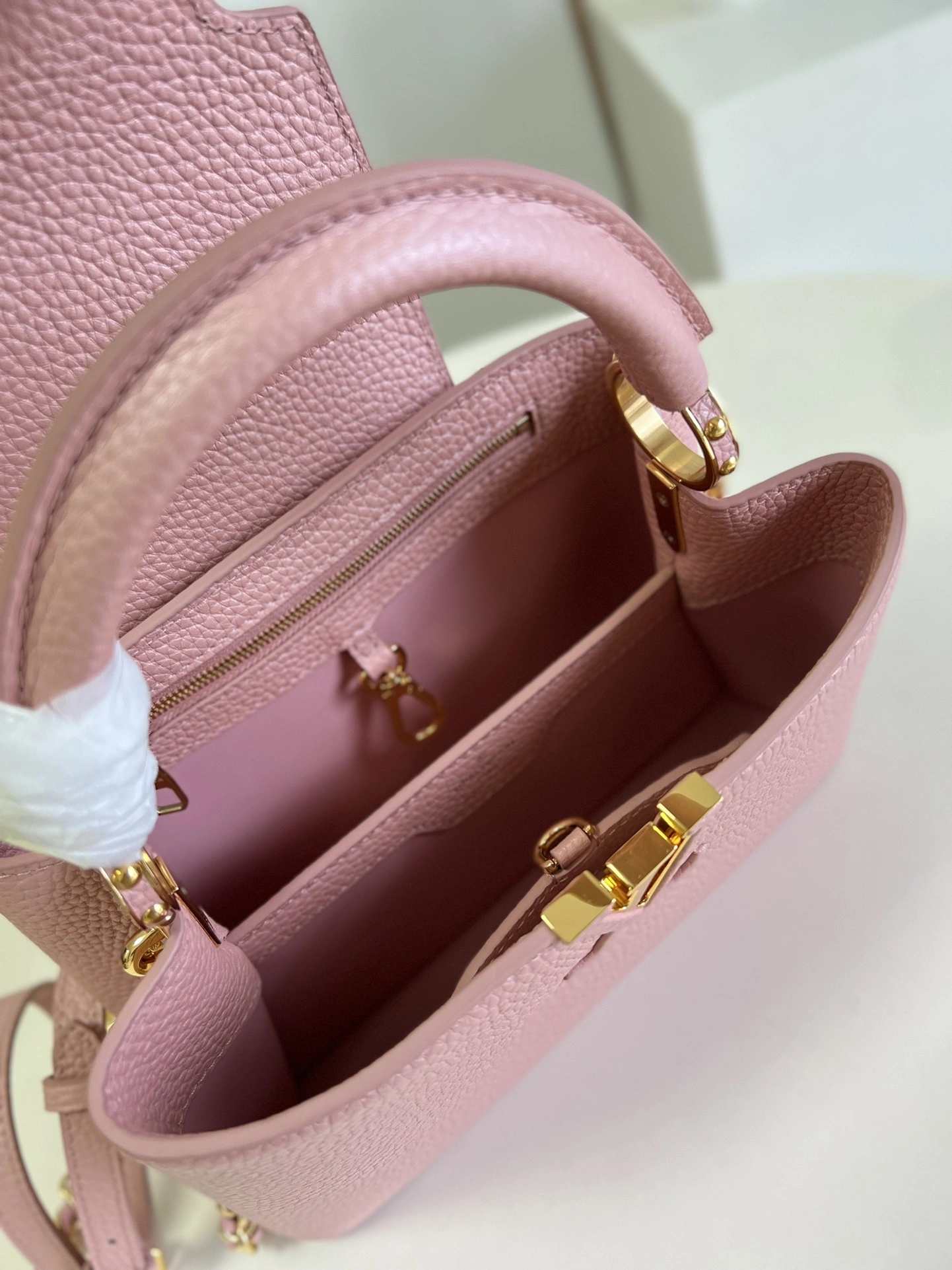 MOMO-- M21103 high quality version item：C-B000H0819R