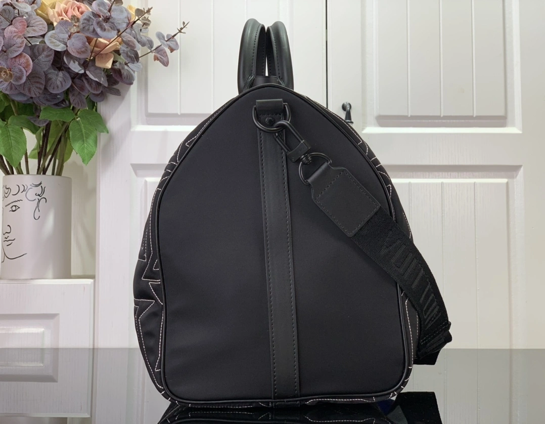 MOMO-- M21428 item：C-B063F0980R
