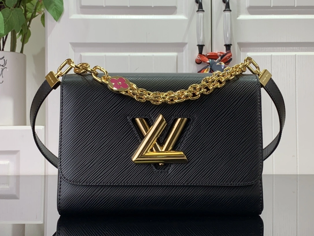 MOMO-- M21606 item：C-B063F0921R