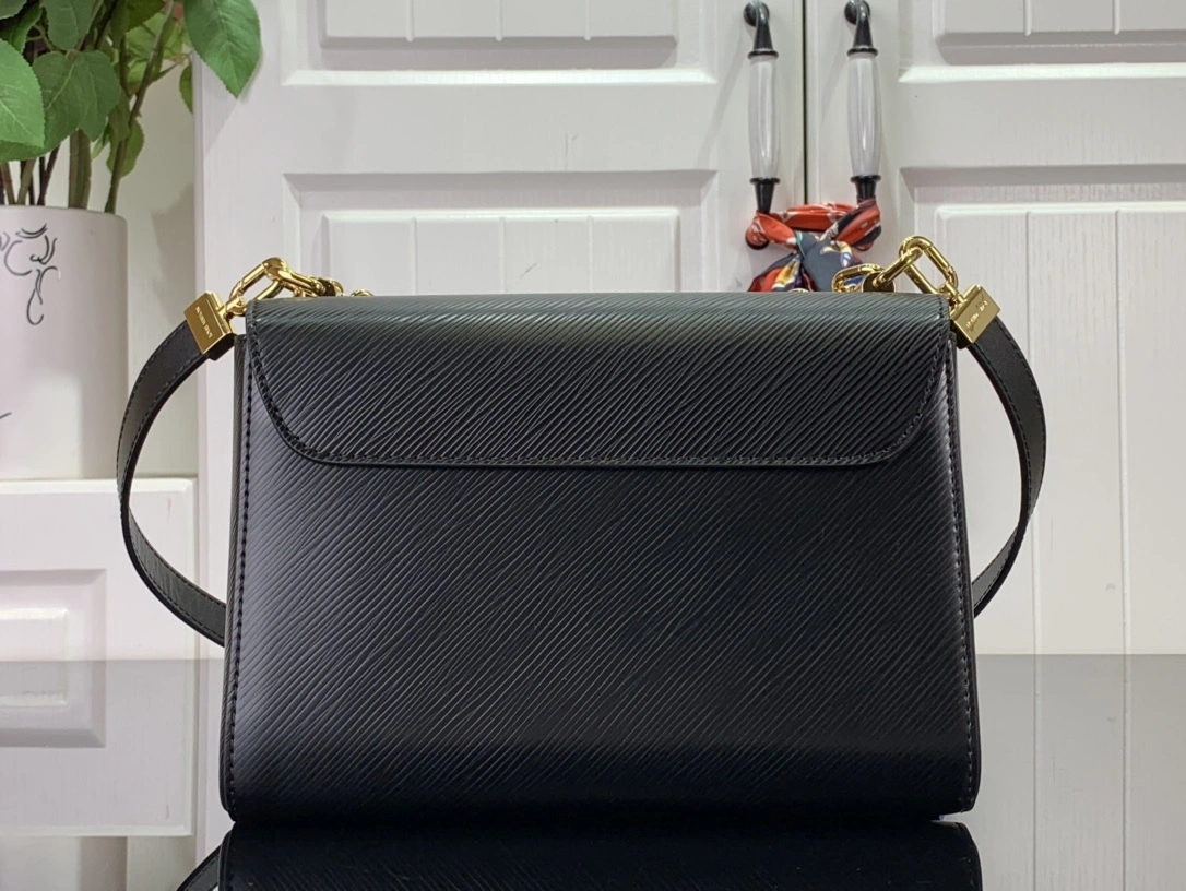 MOMO-- M21606 item：C-B063F0921R