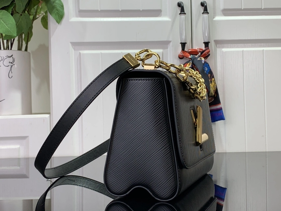 MOMO-- M21606 item：C-B063F0921R