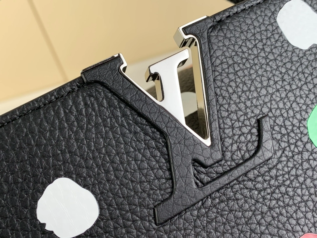 MOMO-- M21663 high quality version item：C-B000H0801R