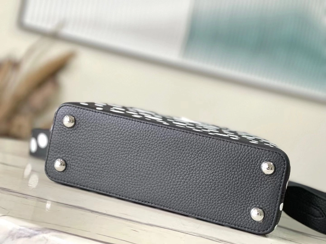 MOMO-- M21691 high quality version item：C-B574H0831R