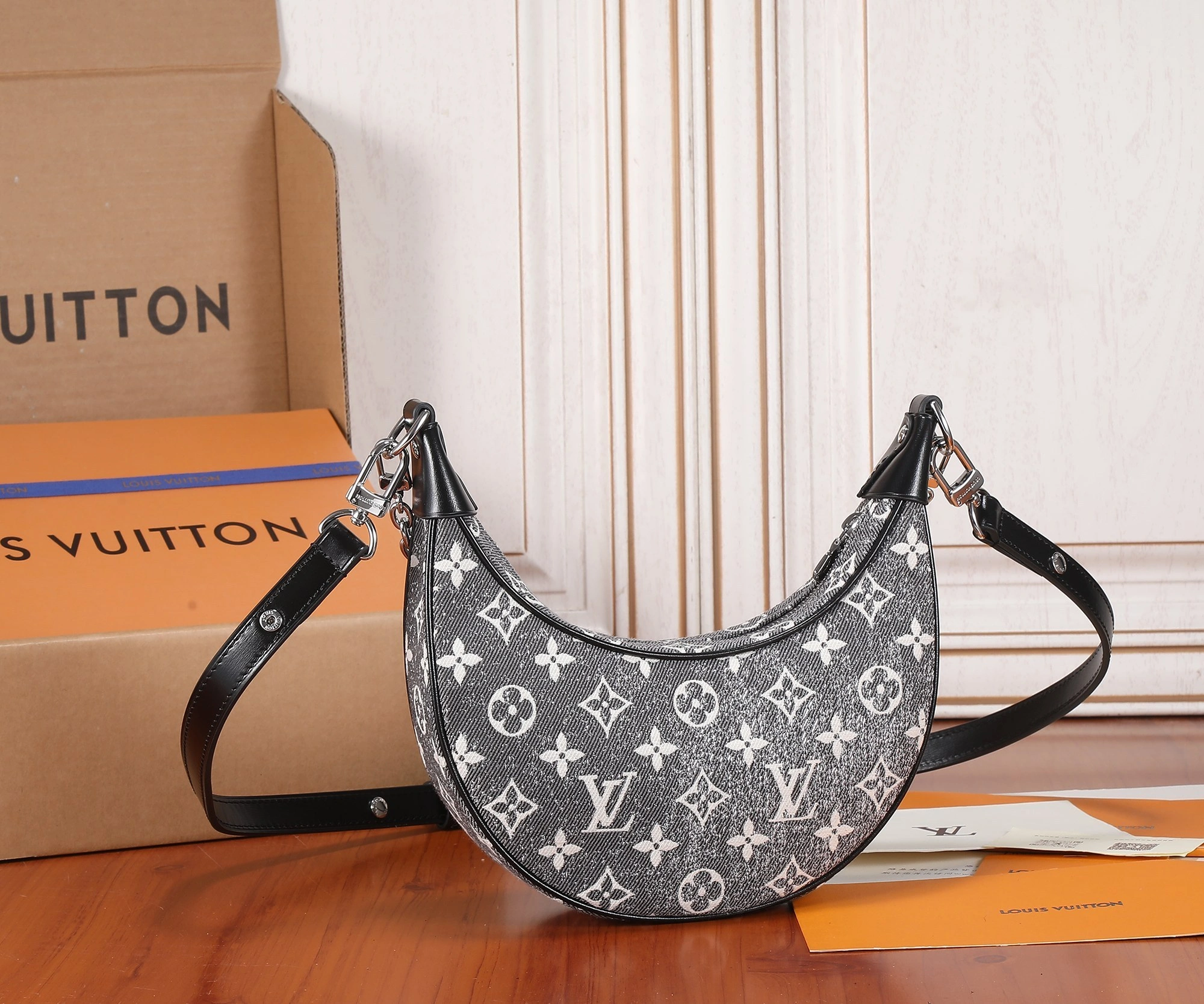 &MOMO-- M21752 item：C-B000F0103R