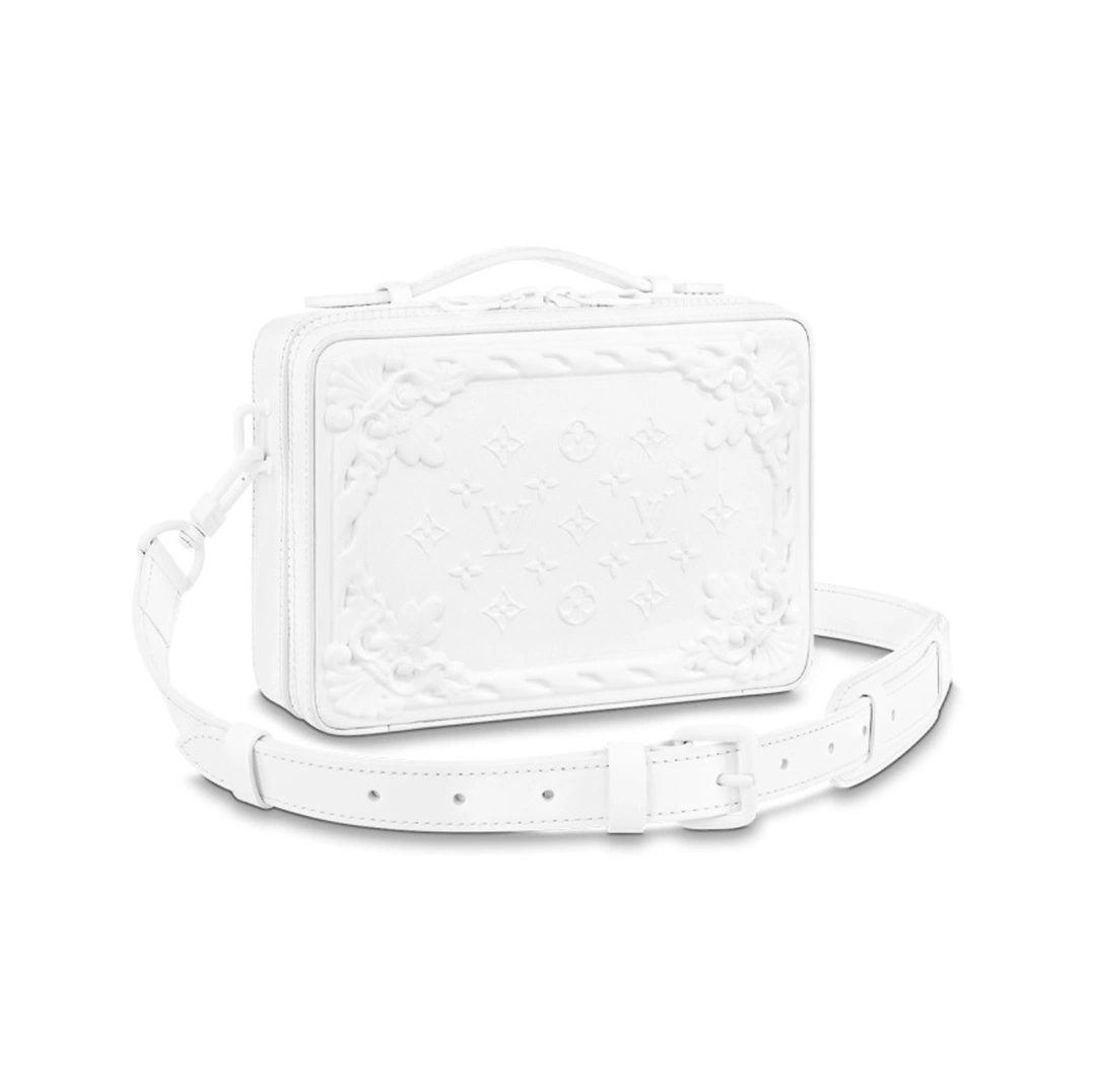 MOMO-- M21833 item：C-B479F0987R