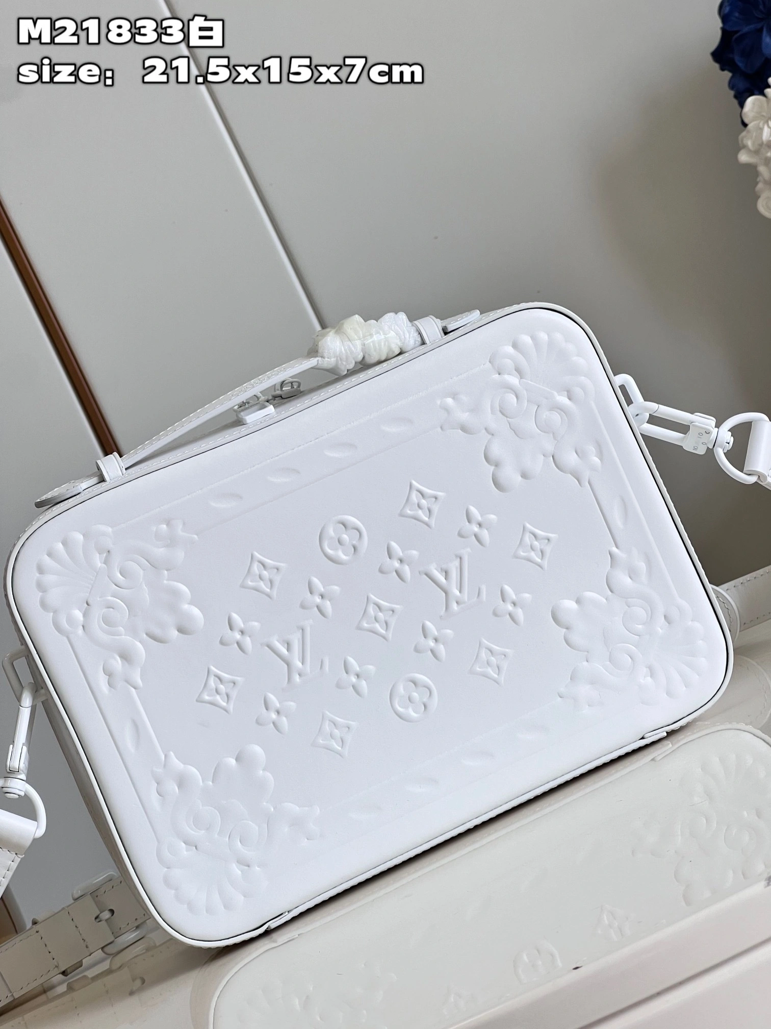 MOMO-- M21833 item：C-B479F0987R