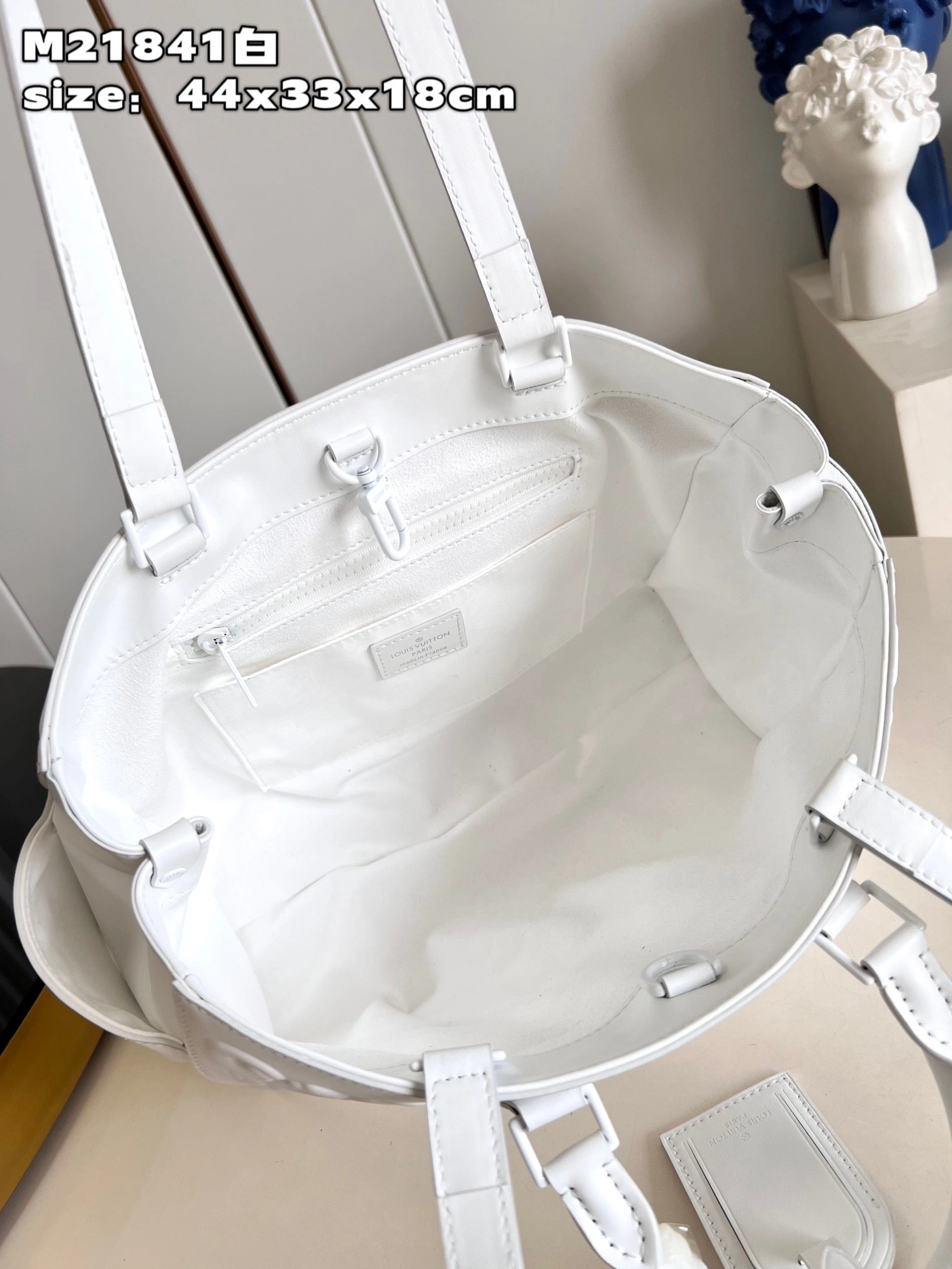 MOMO-- M21841 item：C-B000F0271R