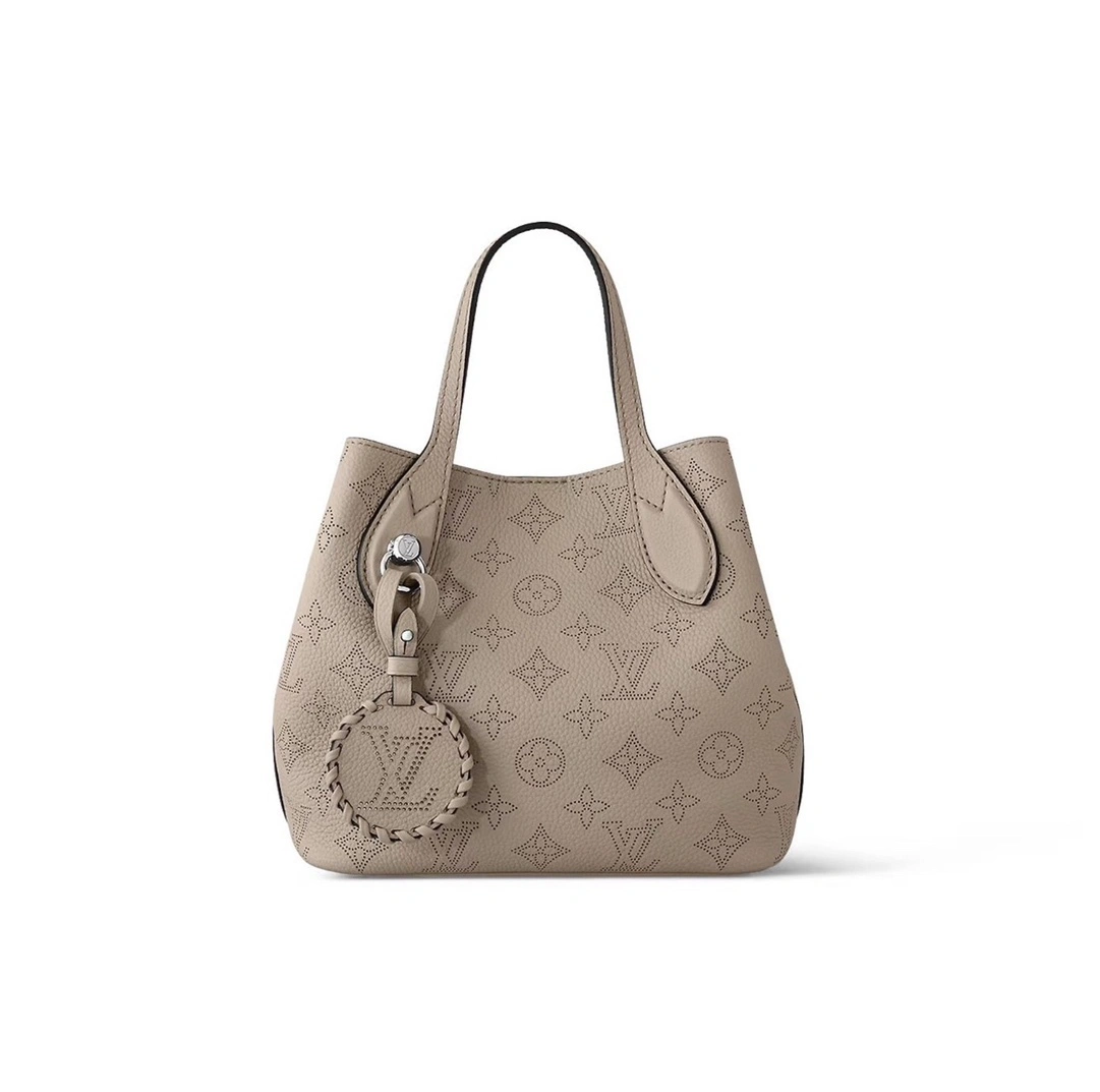 MOMO-- M21849 high quality version item：C-B007F1817R