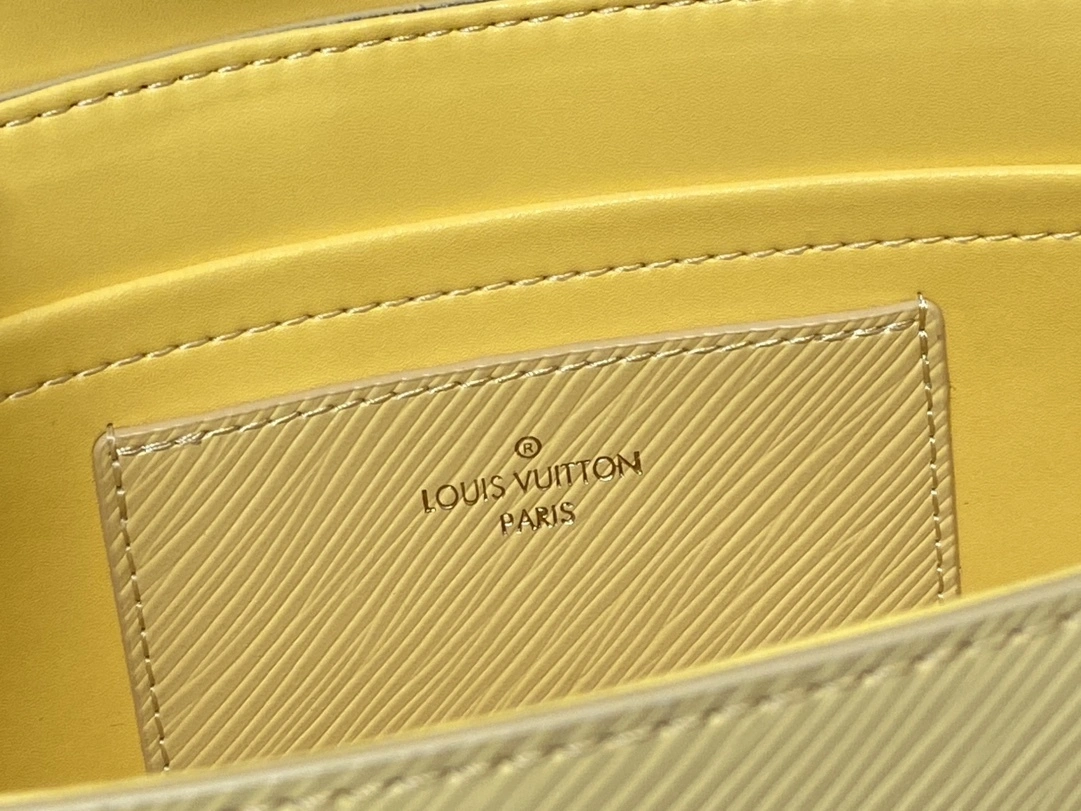 MOMO-- M22038 item：C-B007F1212R