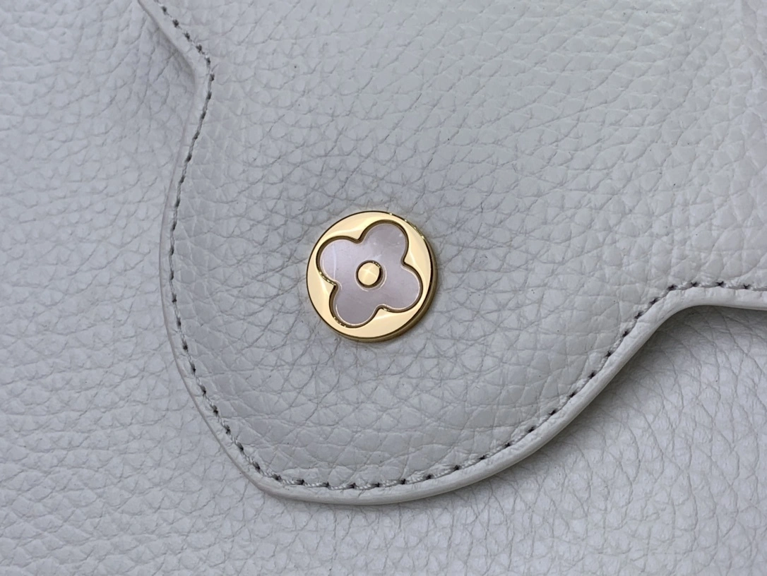 MOMO-- M22121 high quality version item：C-B174H0829R