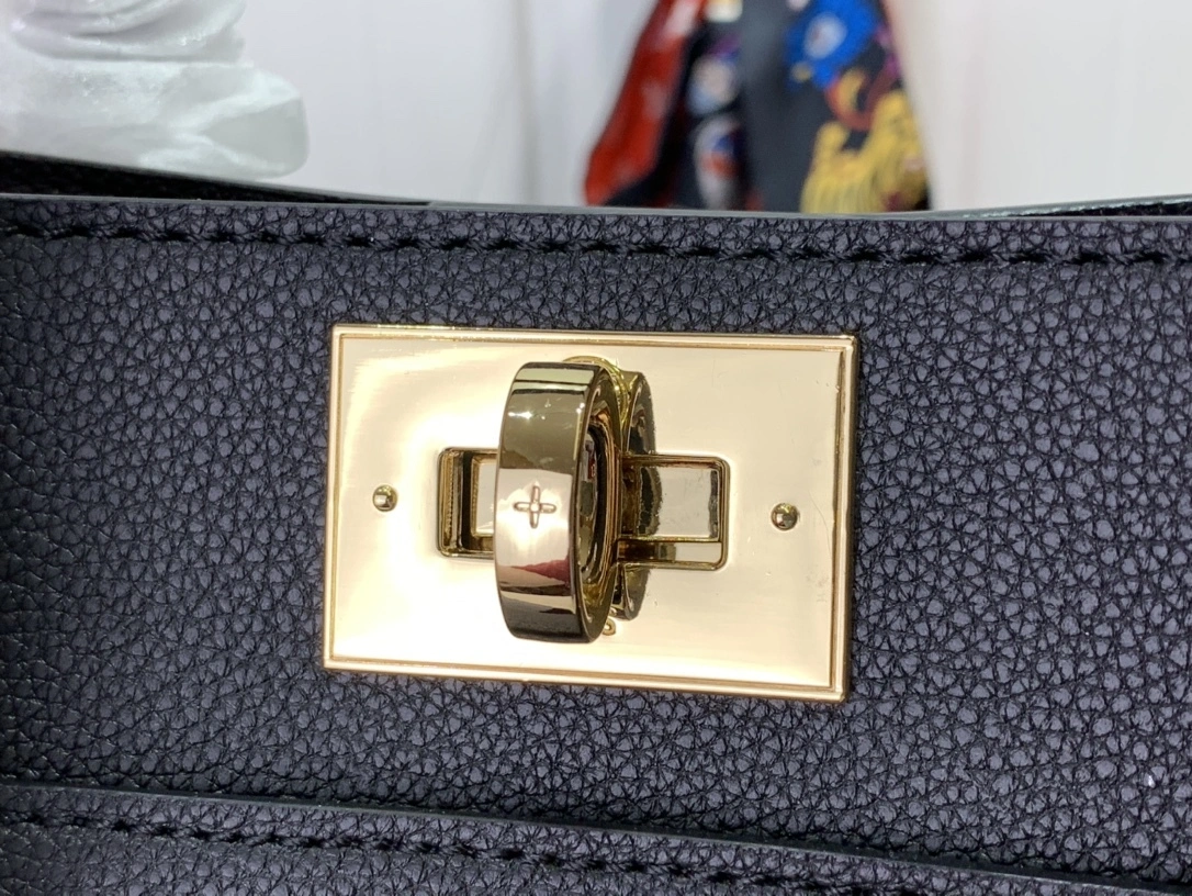 MOMO-- M22225 high quality version item：C-B063I3017V