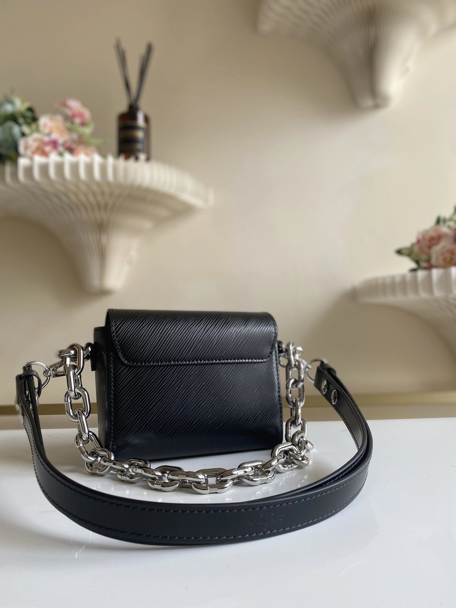 MOMO-- M22296 item：C-B788F0962R
