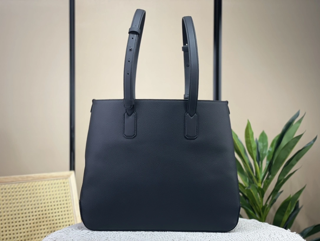MOMO-- M22481 high quality version item：C-B000I2555V