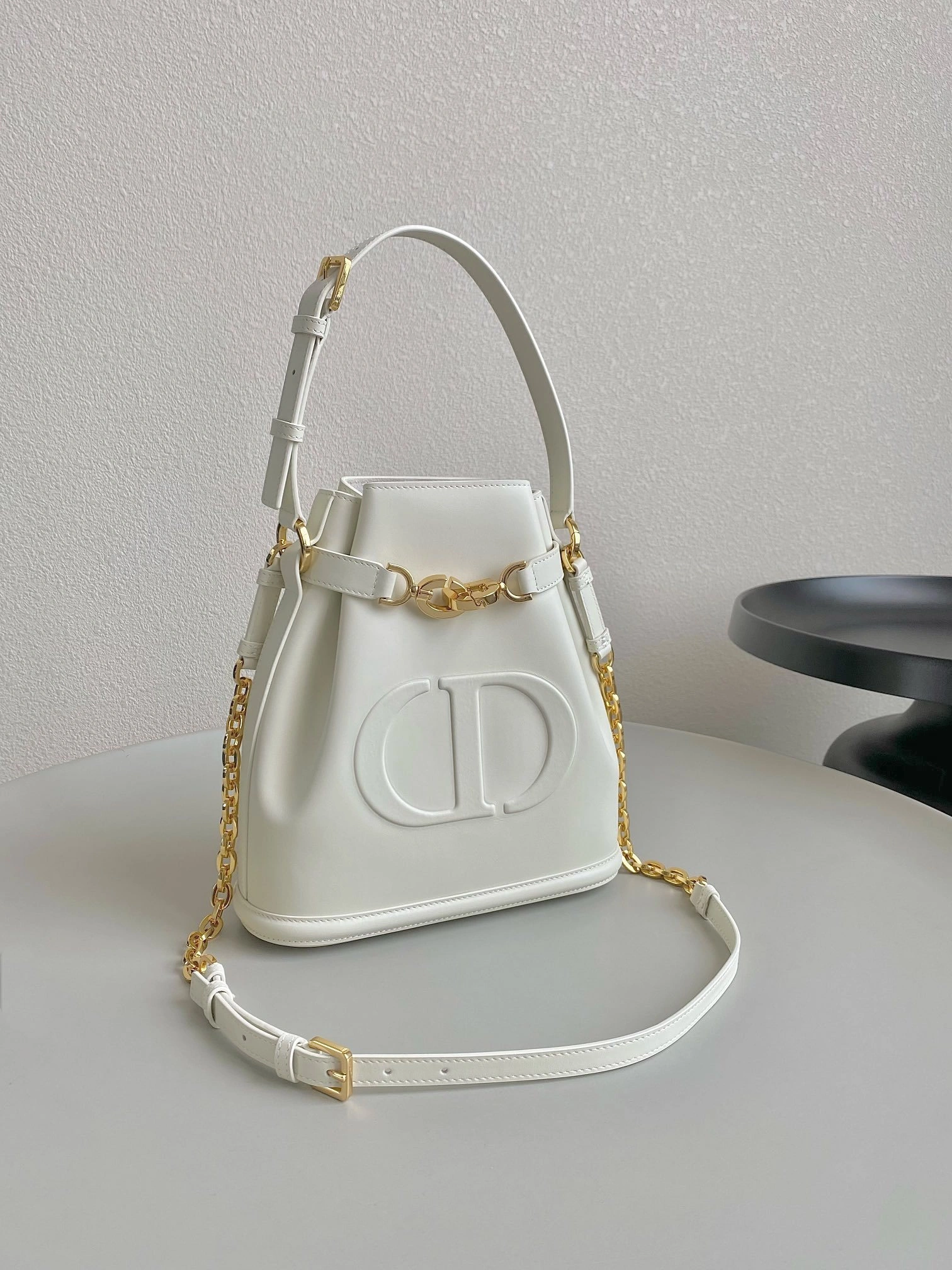 MOMO-- M2271UBHA-M030 item：C-B050H1775R