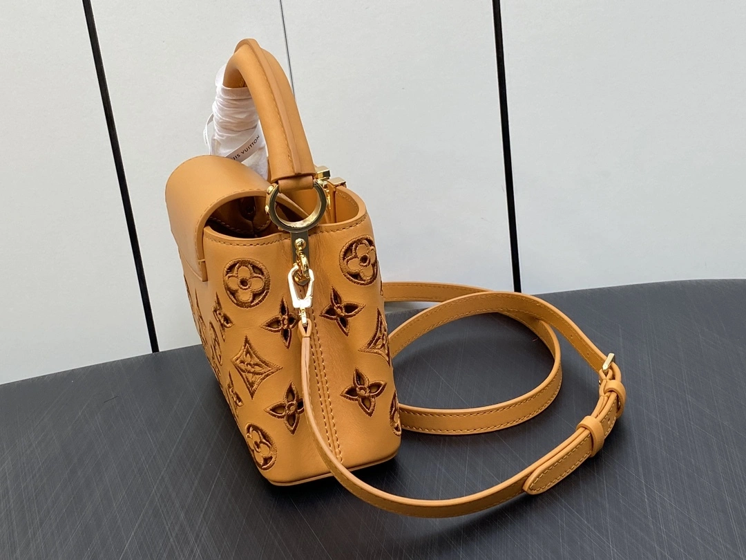 MOMO-- M22863 high quality version item：C-B000H0837R