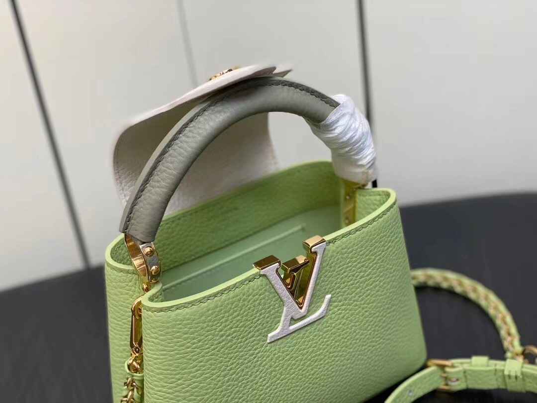 MOMO-- M22916 high quality version item：C-B000H0836R