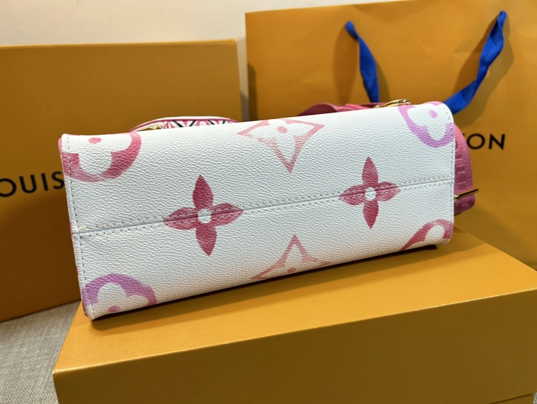 MOMO-- M22976 item：C-B063I2327V