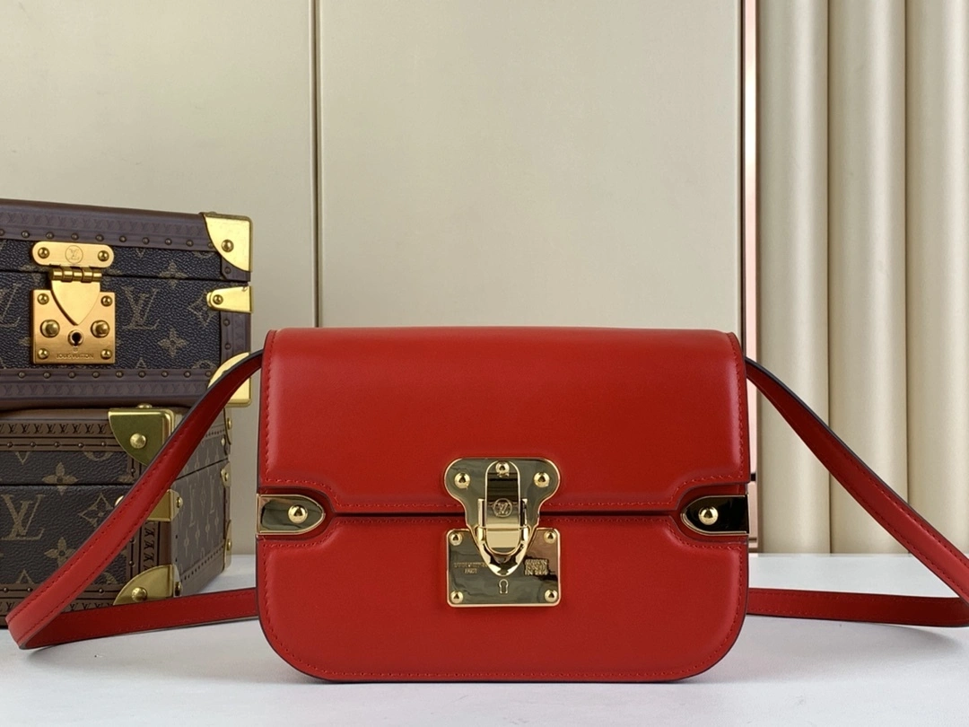 MOMO-- M23645 item:D-B000A2208V