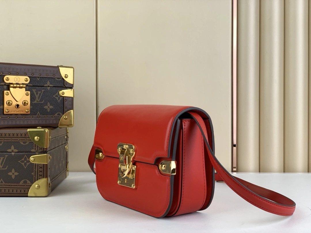 MOMO-- M23645 item:D-B000A2208V