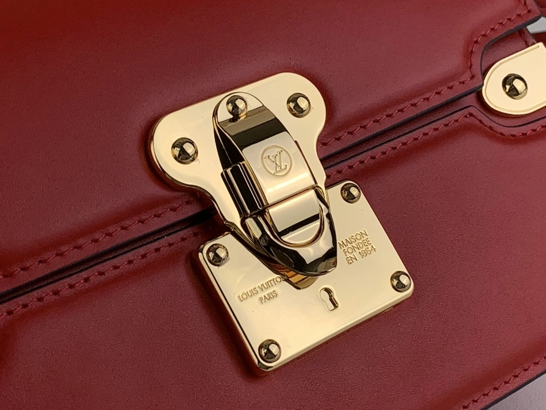MOMO-- M23645 item:D-B000A2208V