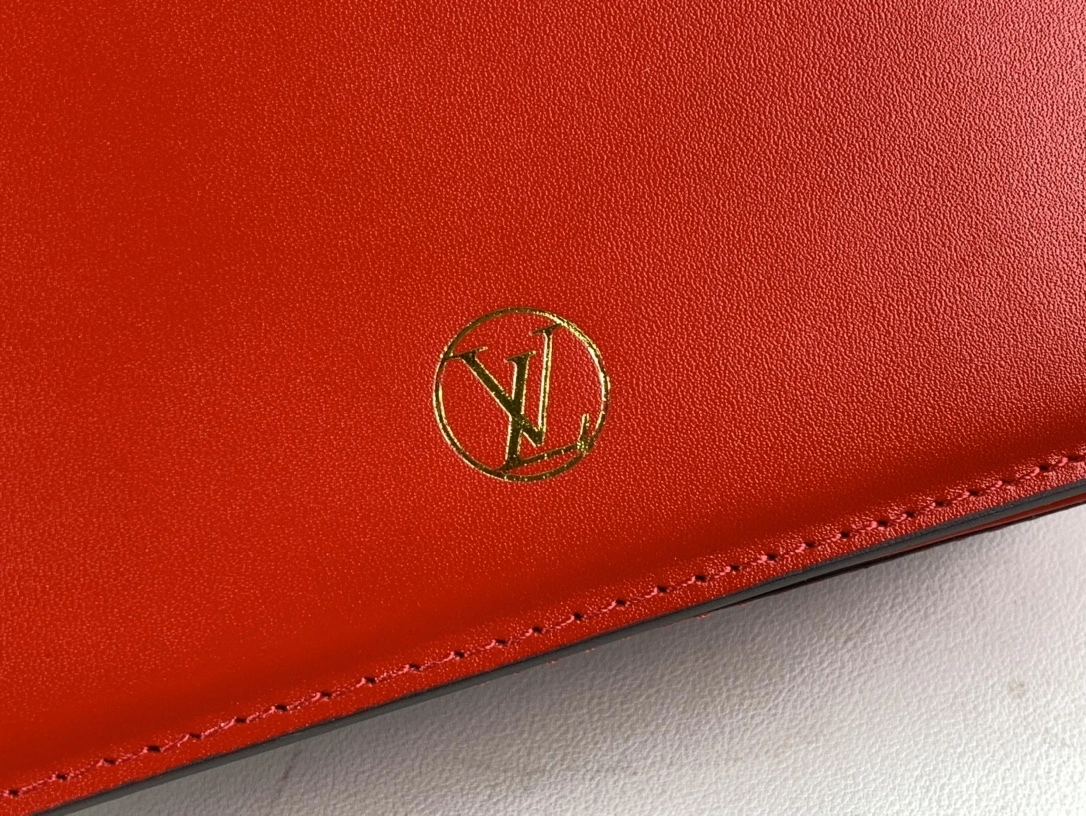 MOMO-- M23645 item:D-B000A2208V