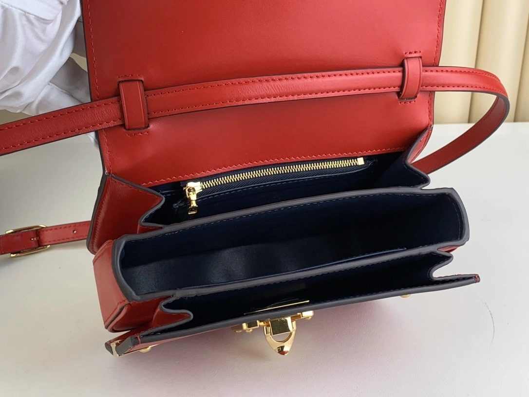 MOMO-- M23645 item:D-B000A2208V