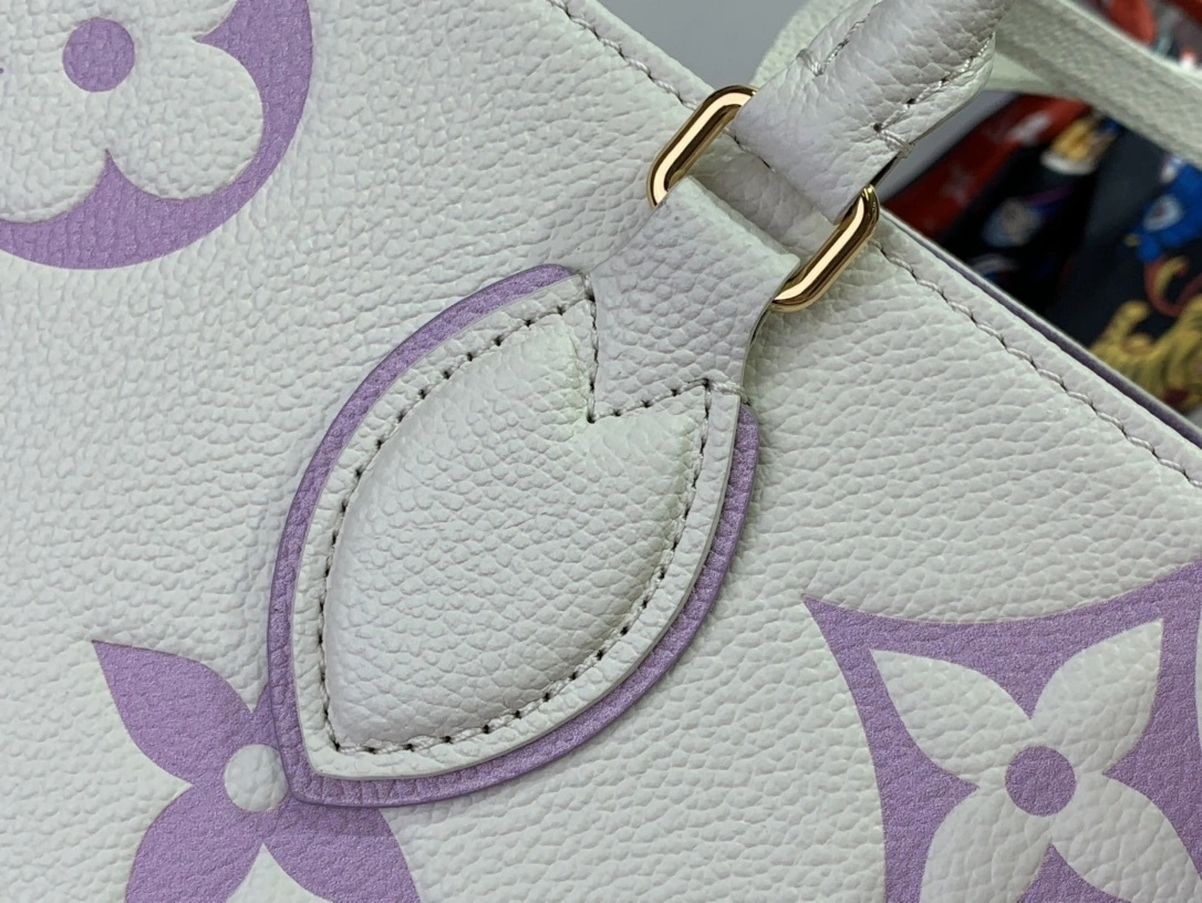 MOMO-- M23937 item:D-B174D1546