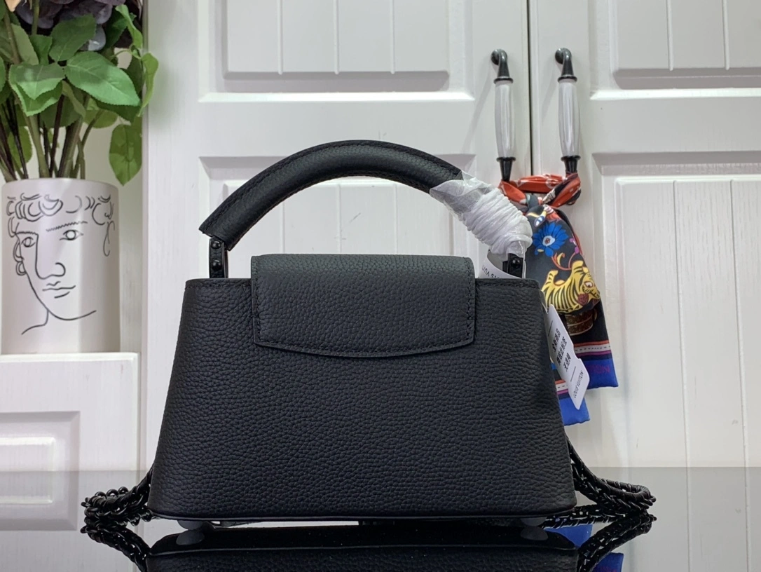 MOMO-- M23955 item:D-B174A0489S