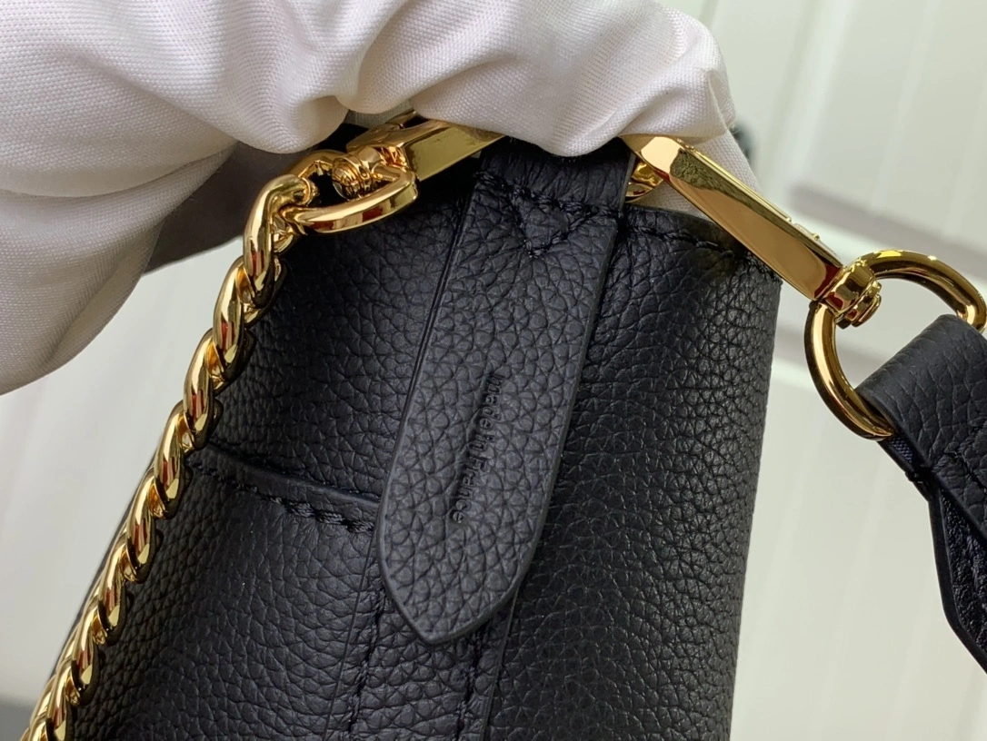 MOMO-- M24006 Calfskin item:D-B174D1526