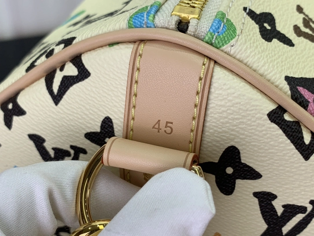 MOMO-- M25233 item:D-B174D1520