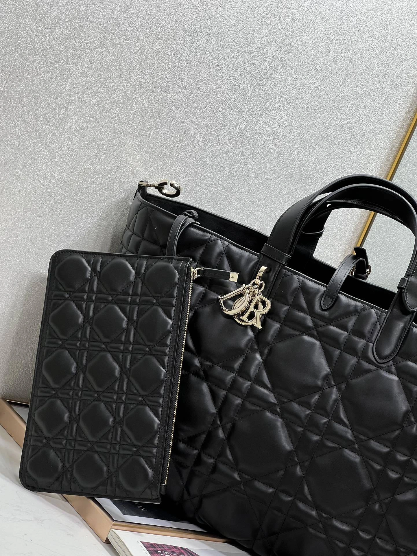 MOMO-- M2820OSHJ-M900 M2820OSHJ_M900 high quality version item：C-B063I3063V