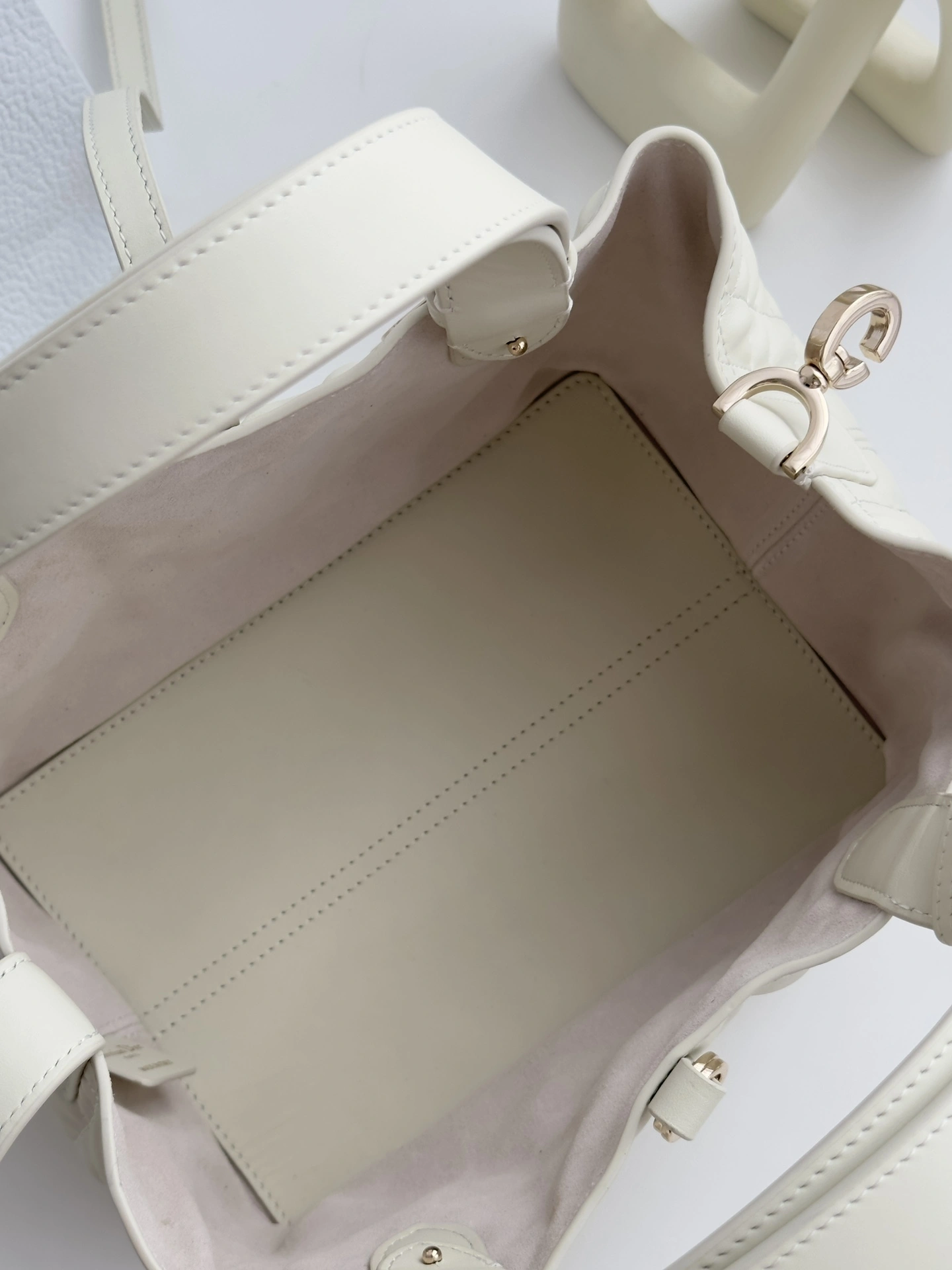 MOMO-- M2822OSHJ-M030 item:D-B000A1583