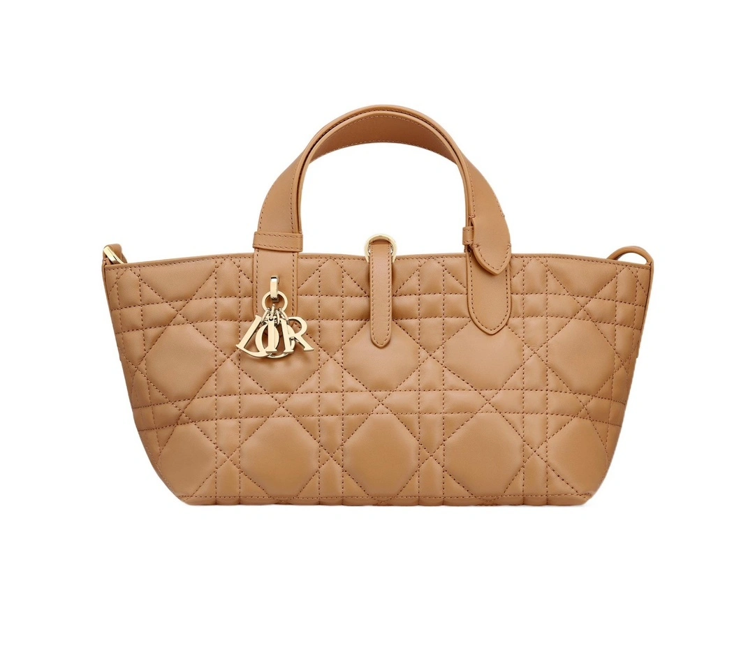 MOMO-- M2822OSHJ-M53U item:D-B000A1581