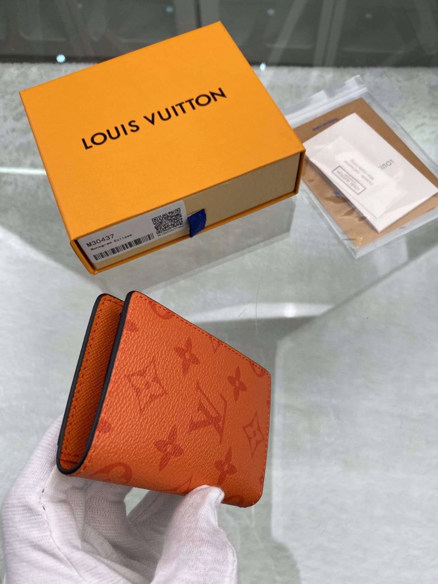 *MOMO-- M30437 item : A-B040G3054
