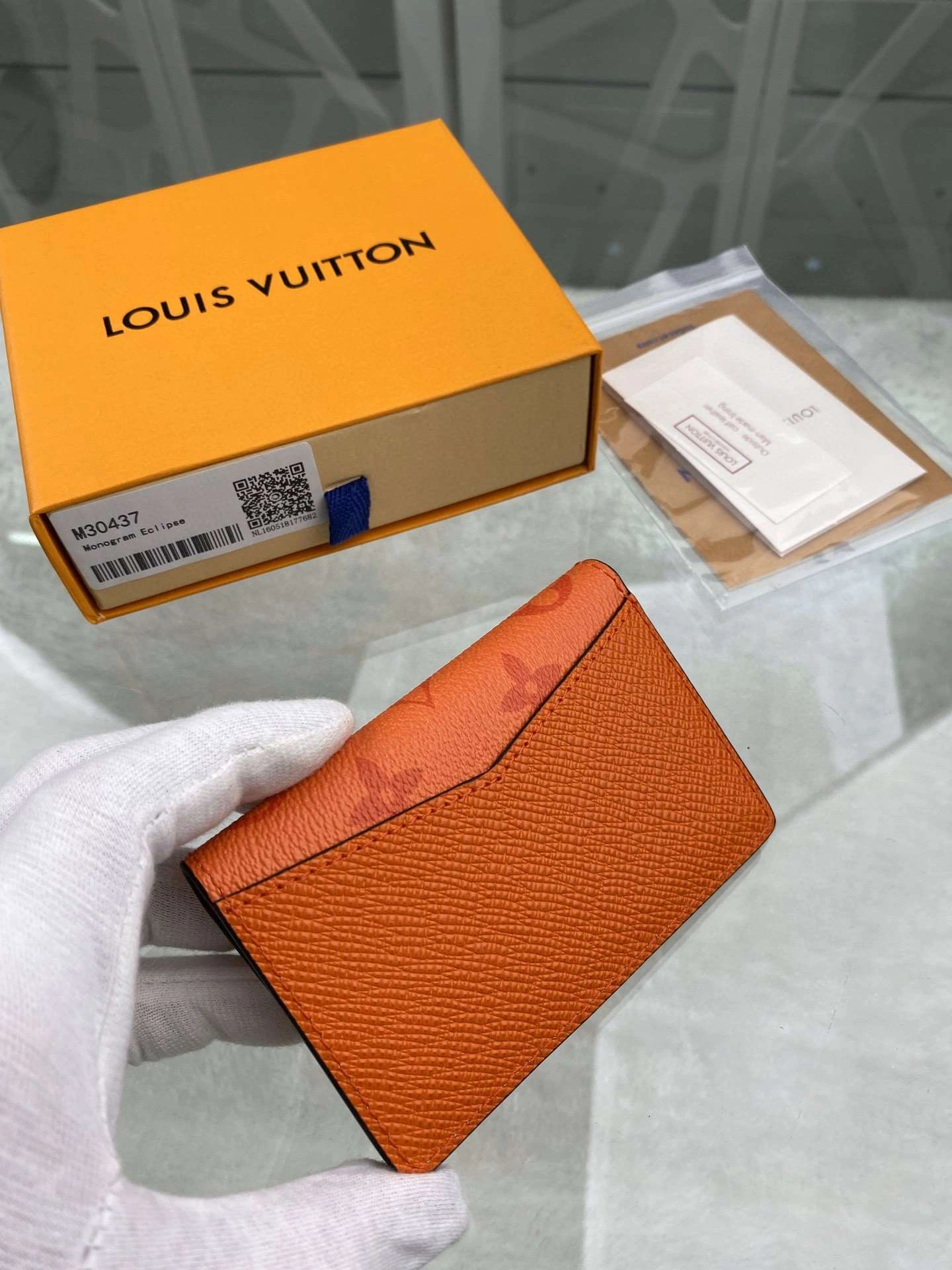 *MOMO-- M30437 item : A-B040G3054