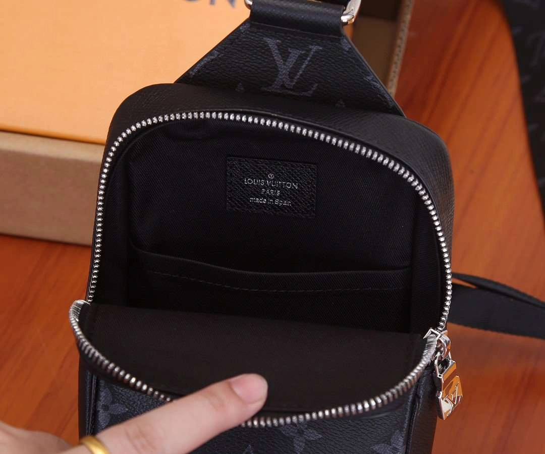 &*MOMO-- M30741 cowhide item : A-B00G2832