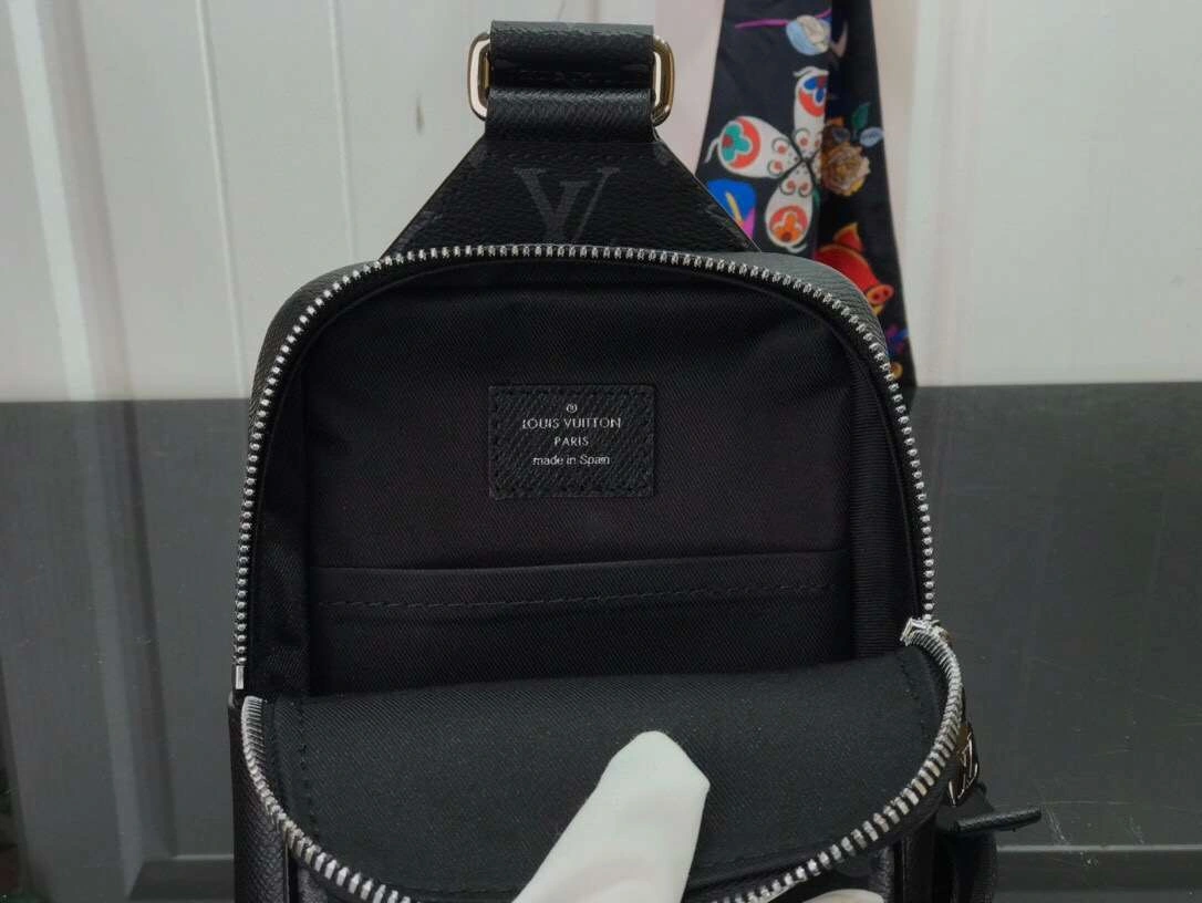*MOMO-- M30741 item :174B43E1909
