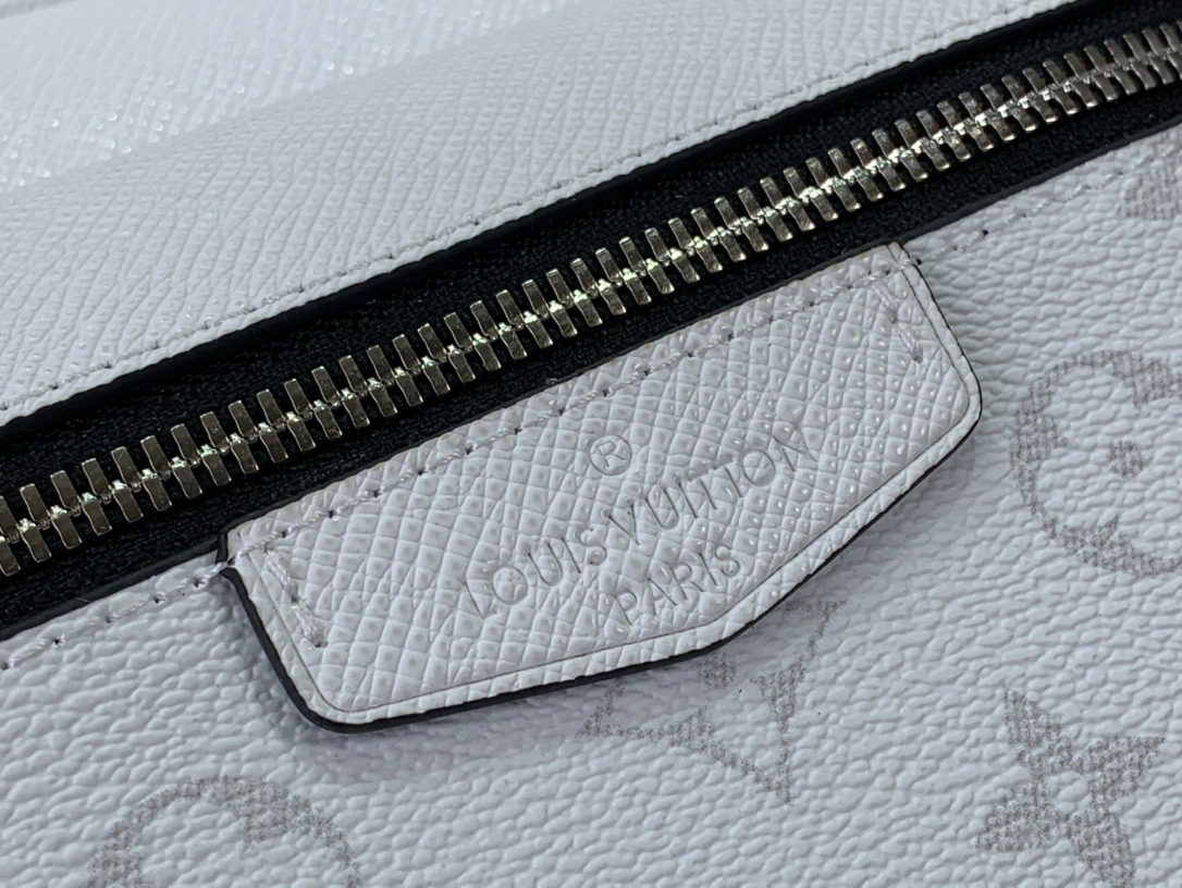 MOMO-- M30873 item：C-B063F0930R