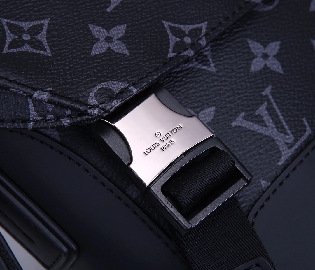 MOMO-- M40511 item：C-B000F0111R