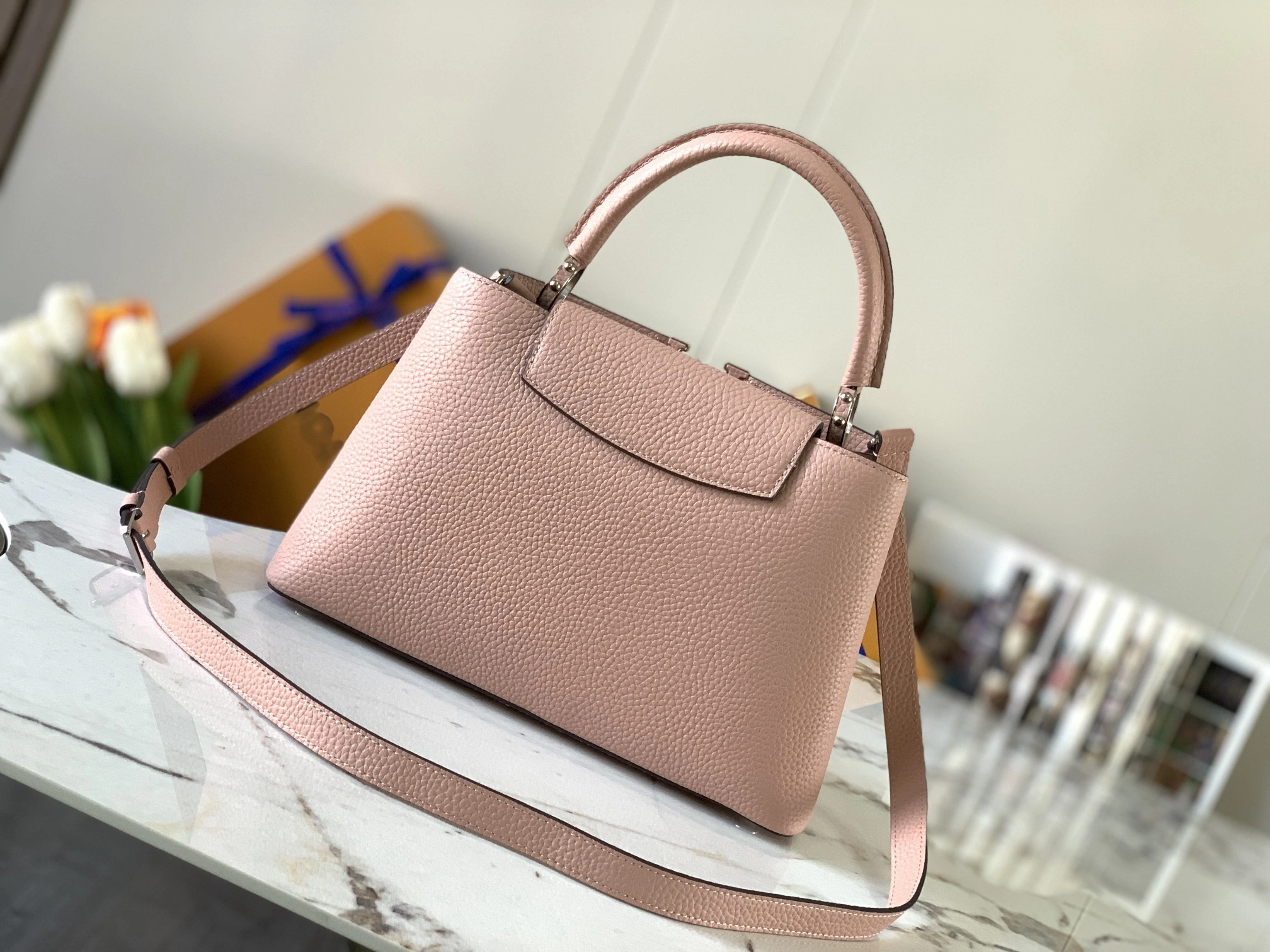 MOMO-- M42258 high quality version item：C-B000H0803R