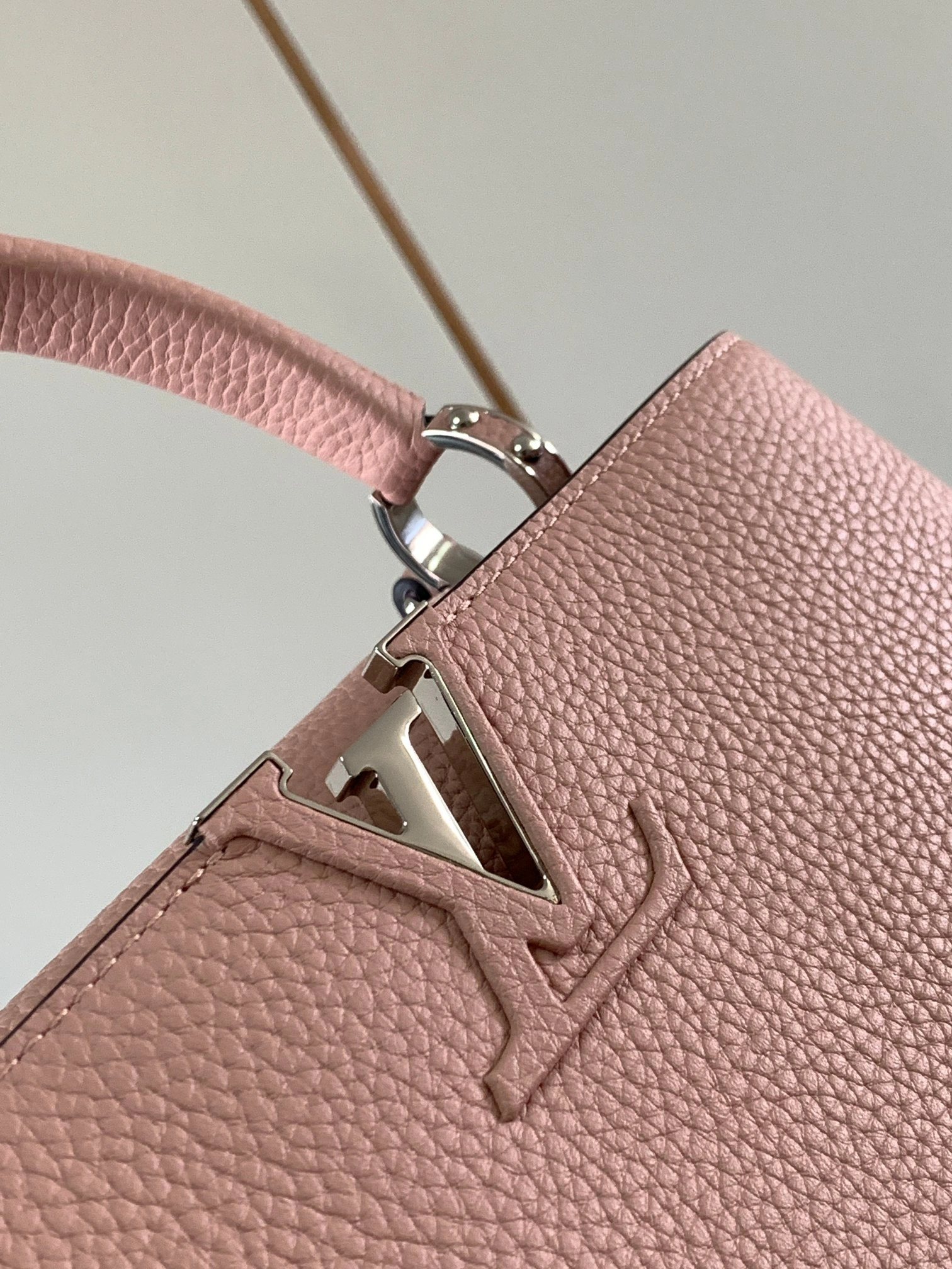 MOMO-- M42258 high quality version item：C-B000H0803R