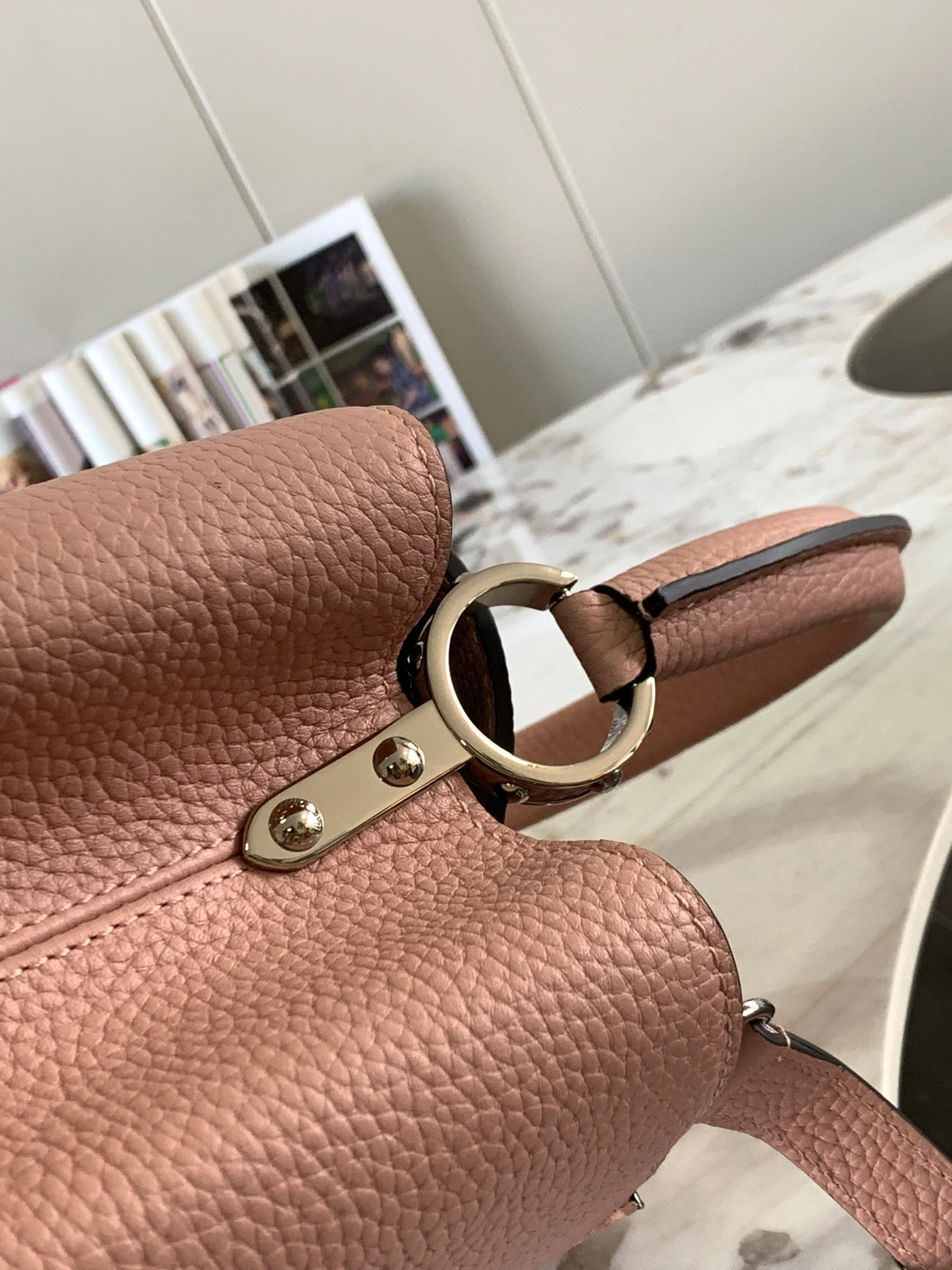 MOMO-- M42258 high quality version item：C-B000H0803R
