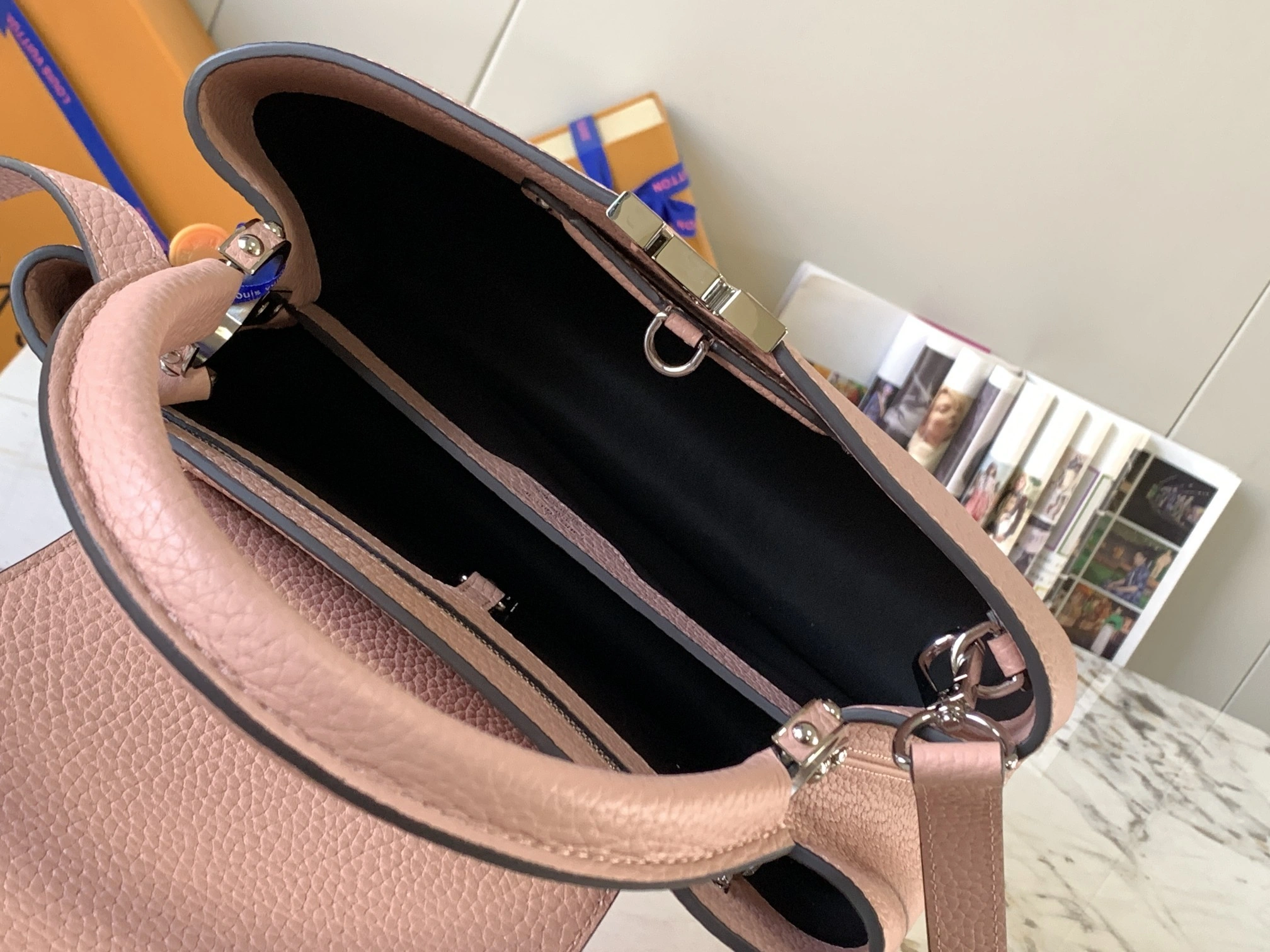 MOMO-- M42258 high quality version item：C-B000H0803R