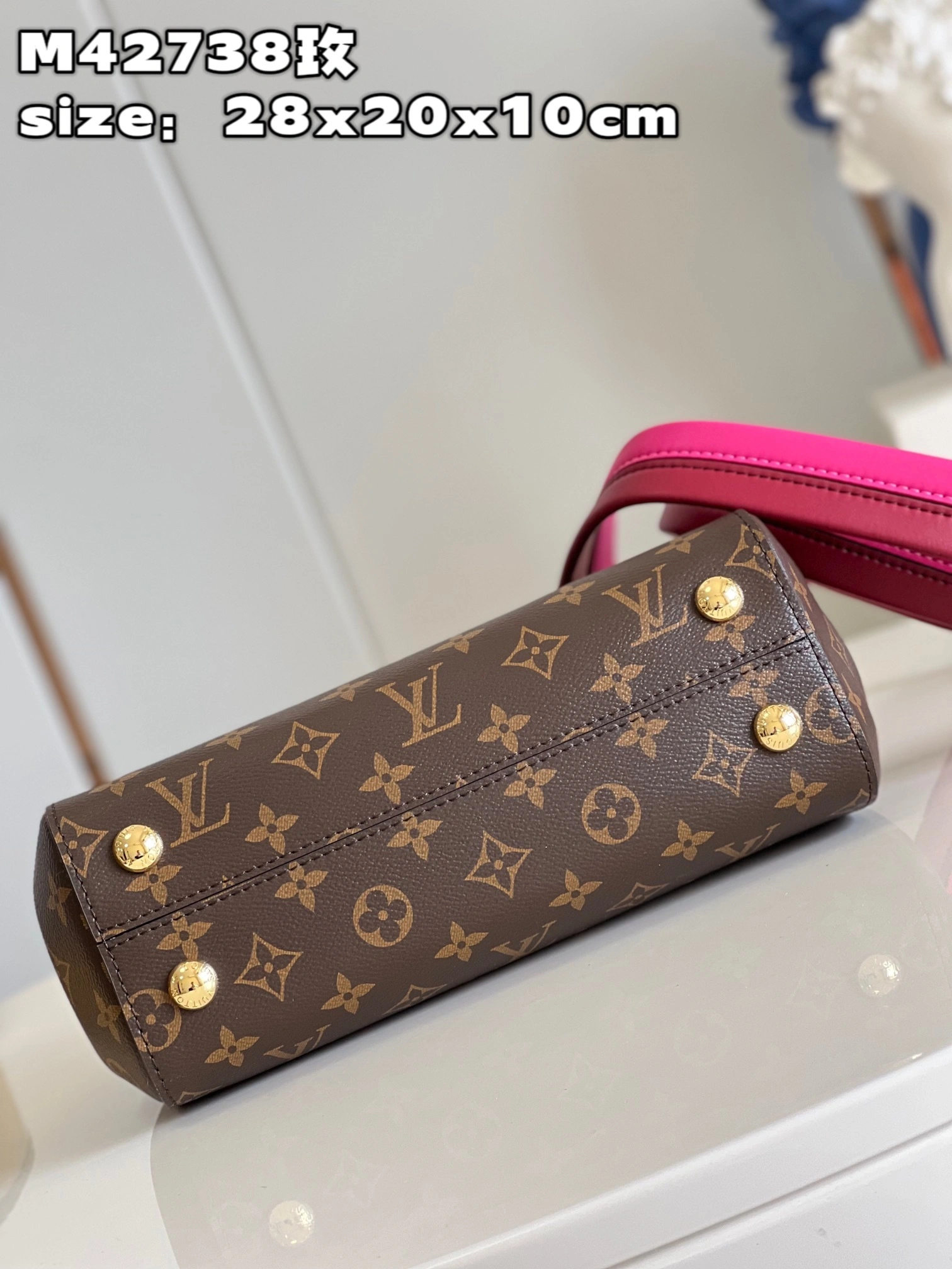MOMO-- M42738 item：C-B116F0209R